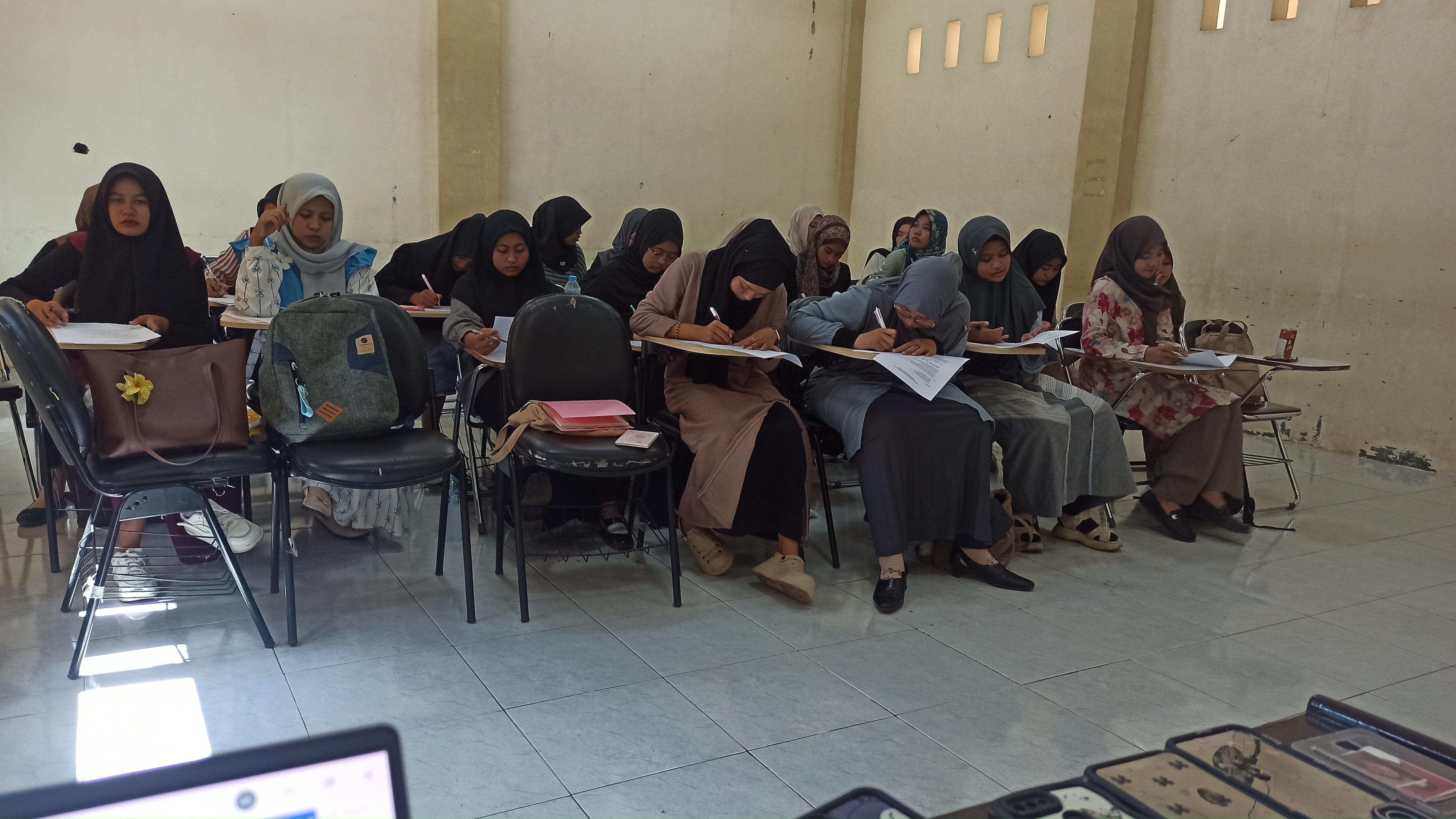 Pelaksanaan Evaluasi Tengah Semester (ETS) Ganjil 2025/2026
